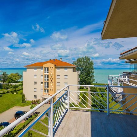 MF Golden Coast Panorama Apartment Siófok Buitenkant foto