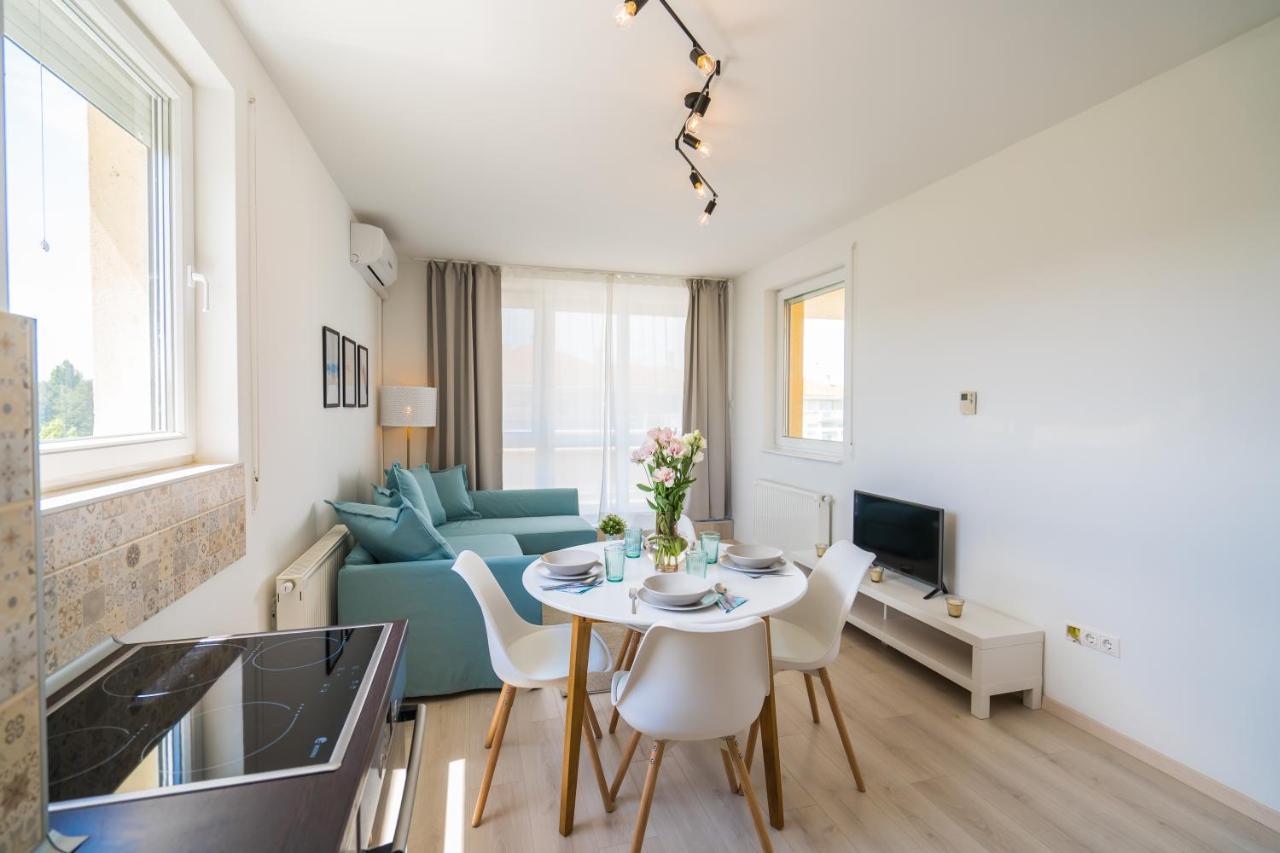 MF Golden Coast Panorama Apartment Siófok Buitenkant foto