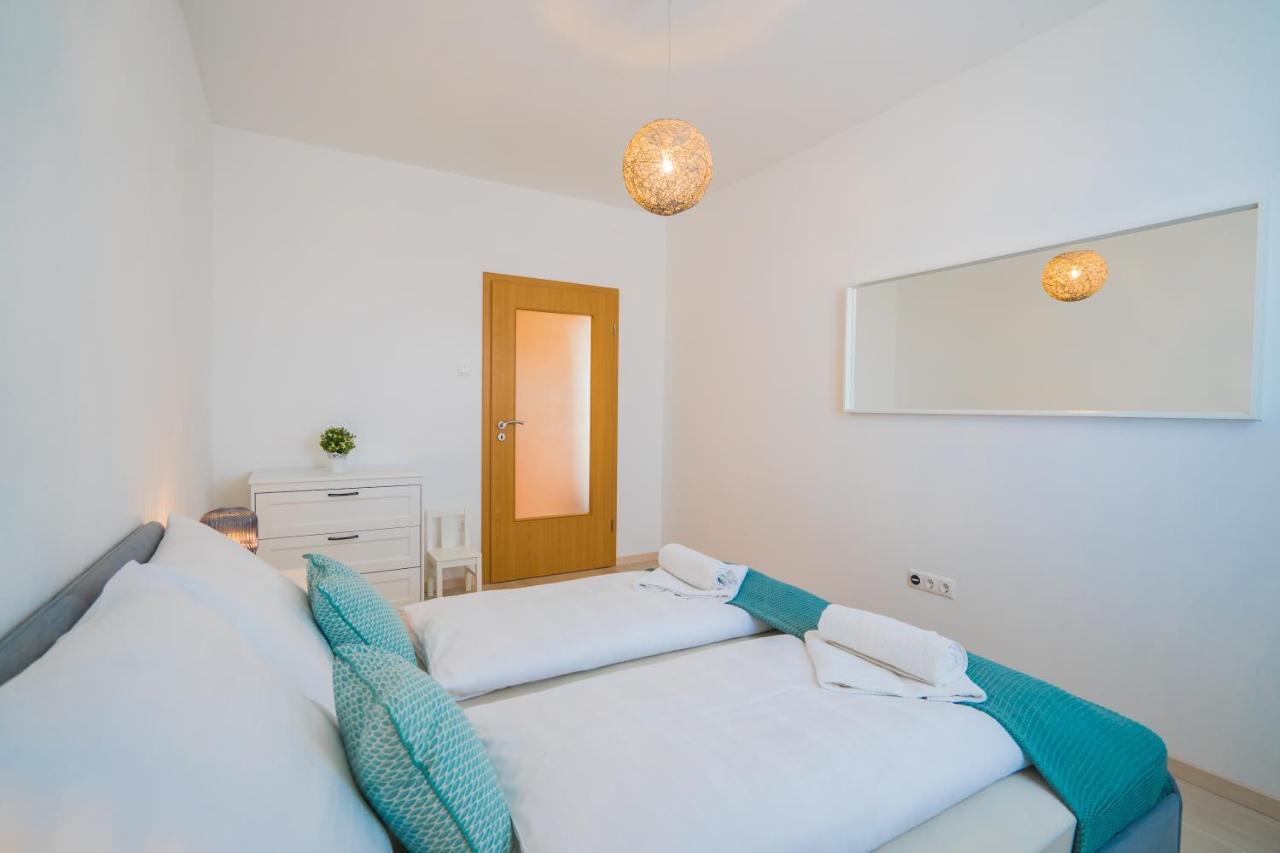 MF Golden Coast Panorama Apartment Siófok Buitenkant foto
