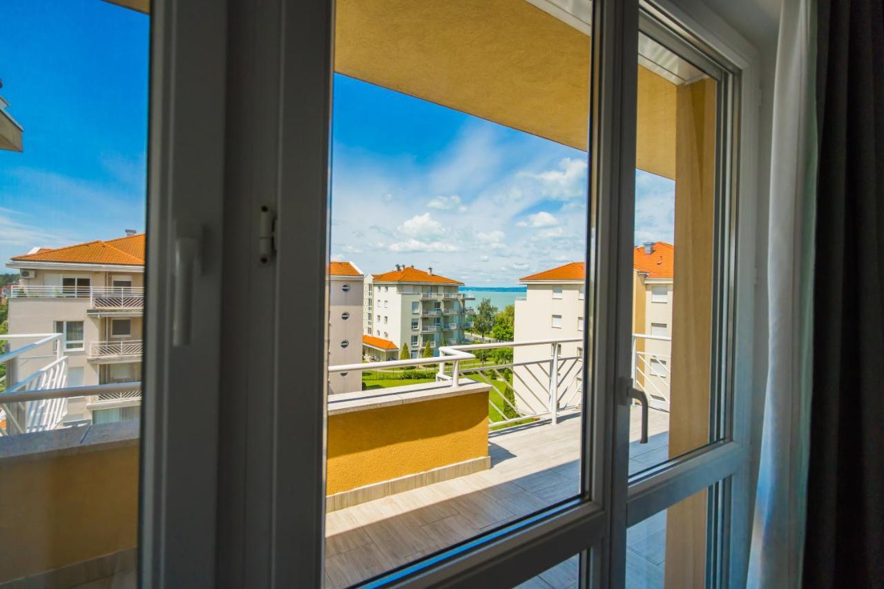 MF Golden Coast Panorama Apartment Siófok Buitenkant foto