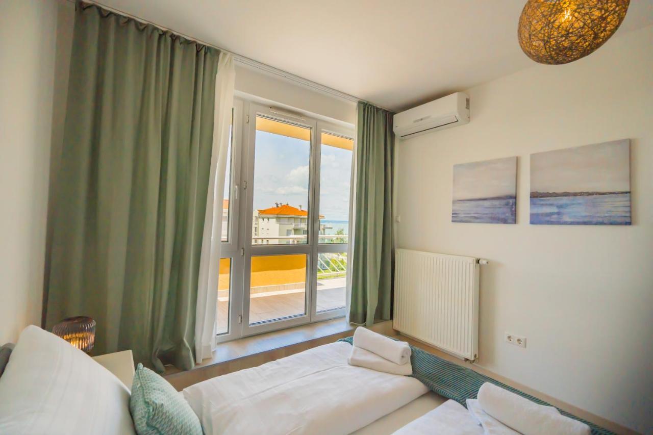 MF Golden Coast Panorama Apartment Siófok Buitenkant foto