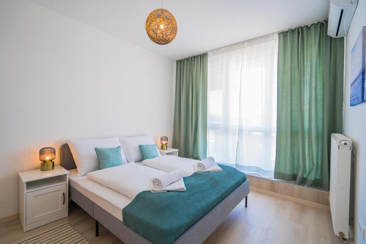 MF Golden Coast Panorama Apartment Siófok Buitenkant foto