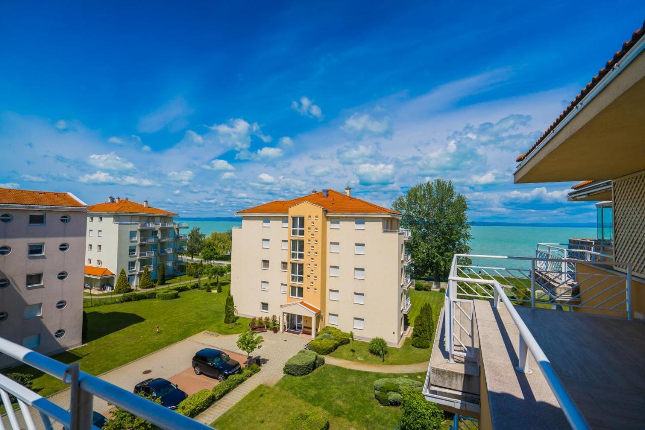 MF Golden Coast Panorama Apartment Siófok Buitenkant foto
